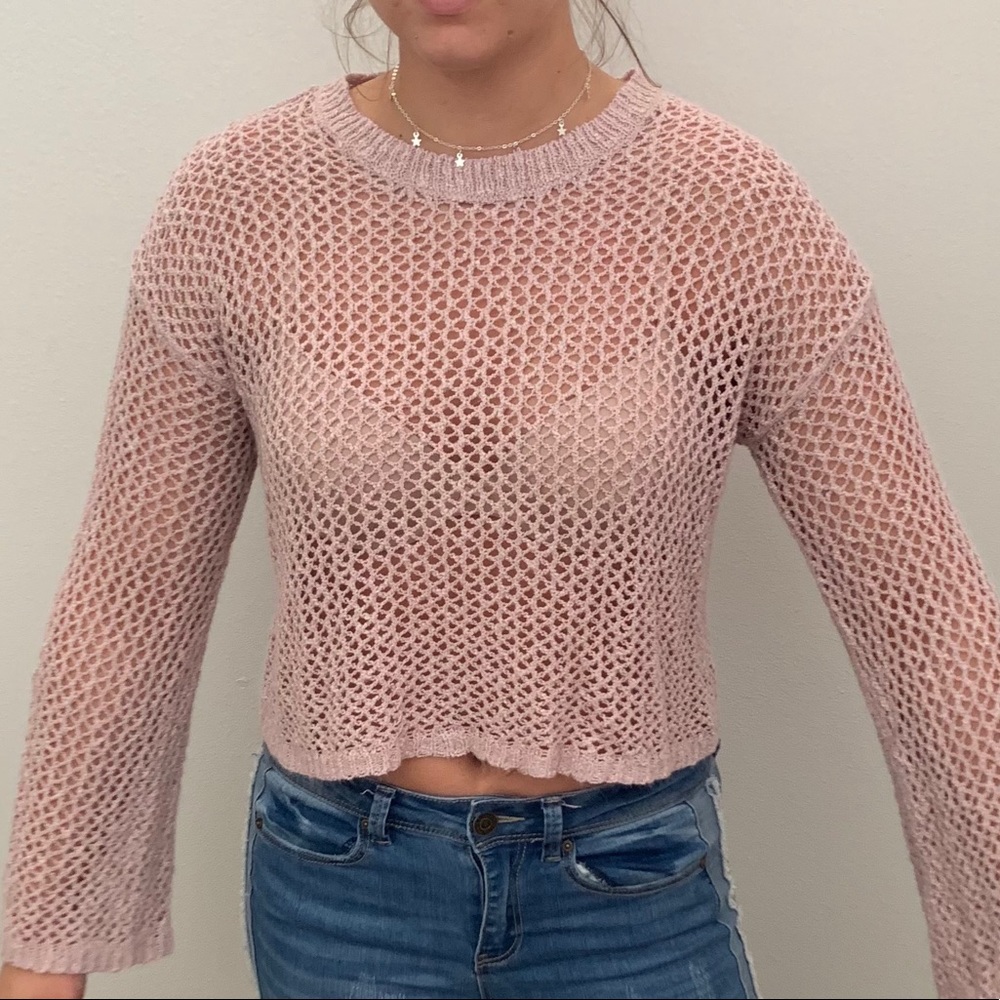 Long bell sleeve cropped shirt